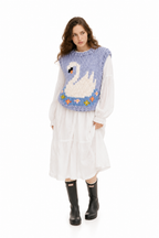 Klarza blue chunky knit vest with swan graphic – additional view 2