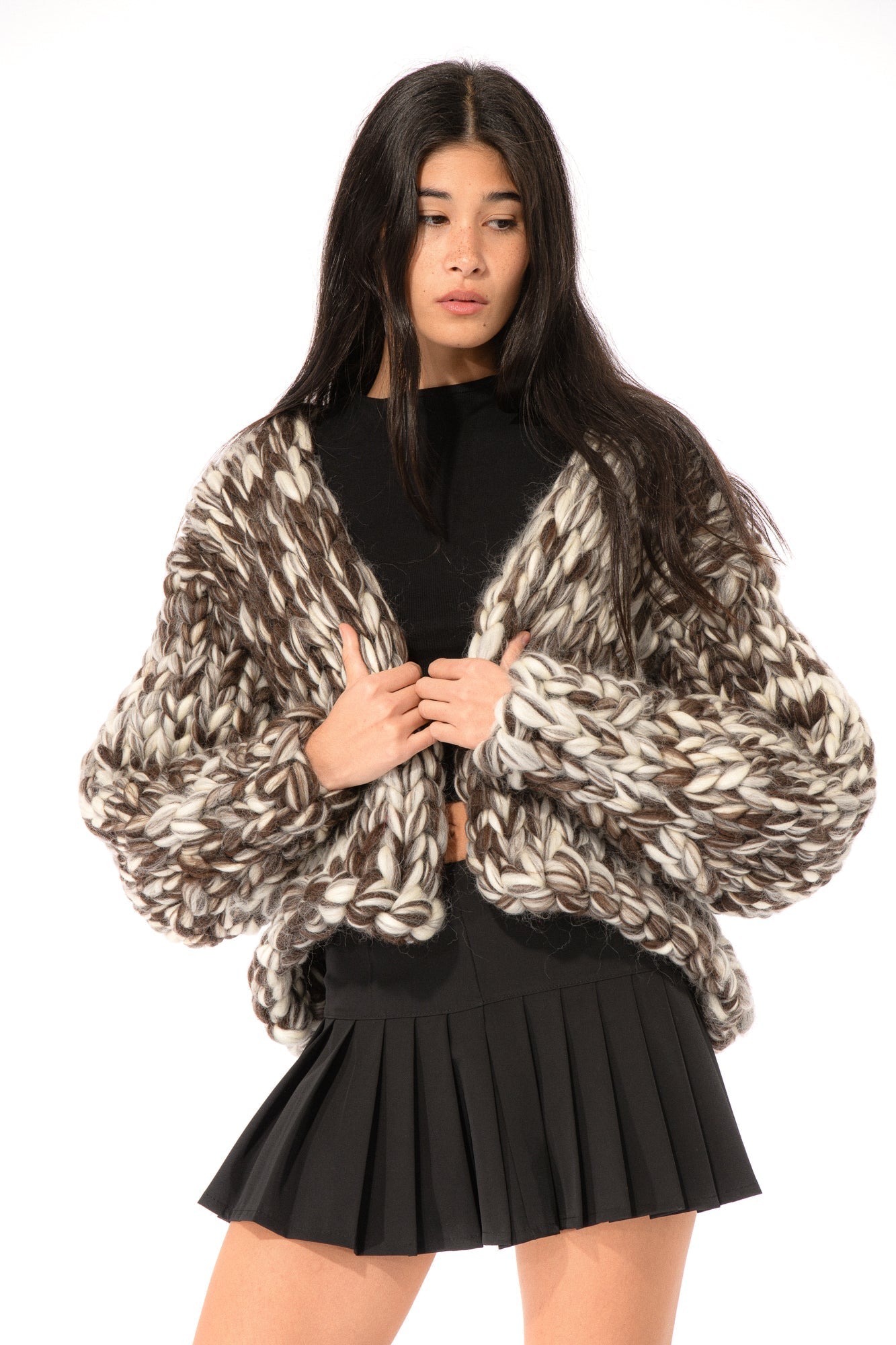 Klarza brown blend chunky knit cardigan – additional view 4
