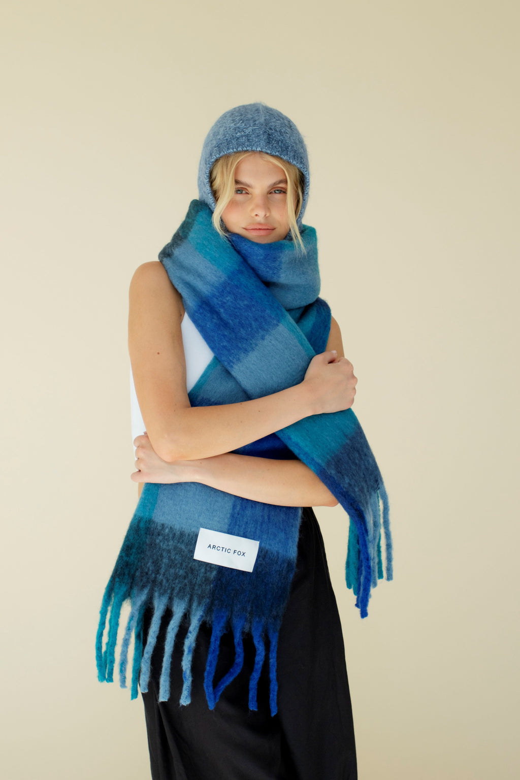 Klarza blue alpaca balaclava fitted hood – additional view 5
