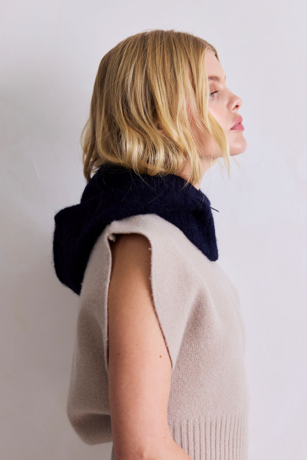 Klarza navy alpaca zip balaclava – additional view 3